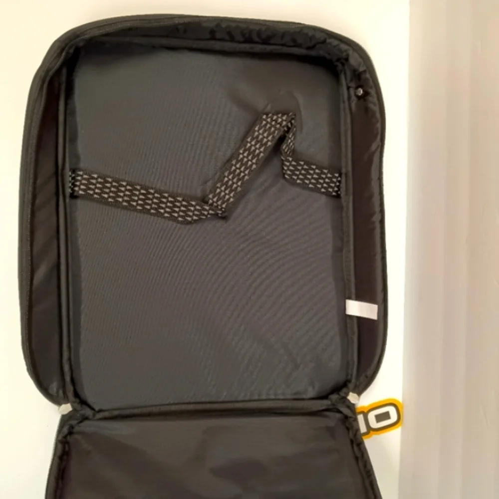 NEW OGIO Black Nylon Padded Laptop Case